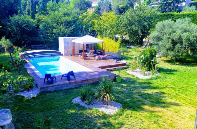 Large Villa with Pool in the heart of Provence