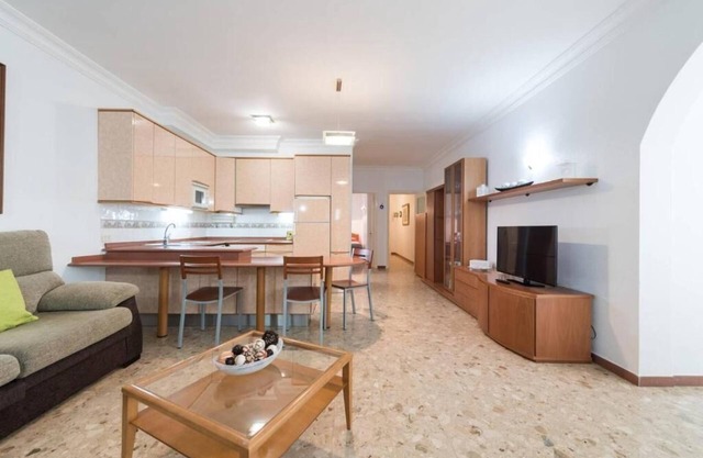 Las Canteras Beach - 2BR/2BA - Family 5pax