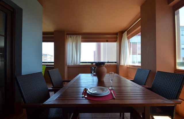 LAS PALMERAS 93 - Two Bedroom Apartment, Sleeps 5