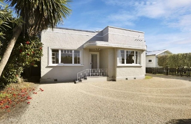 Last Minute Deals - Gisborne Central Location