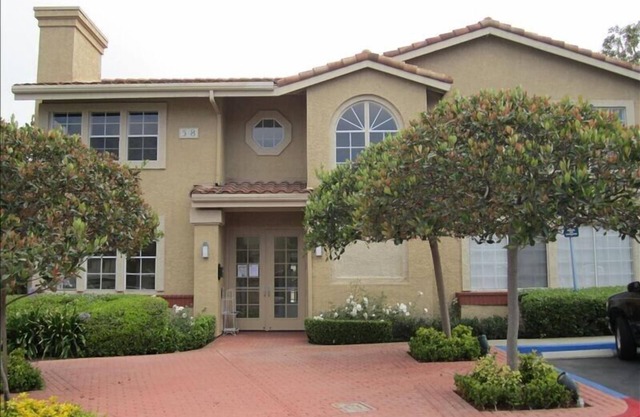 Last Minute Sale! Shabby Chic Ritz Point Condo
