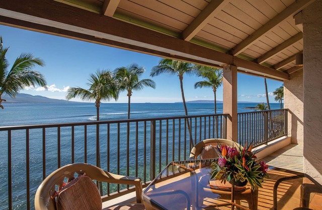 *Lauloa 410* Maui Prime Oceanfront Condo, New A/C!
