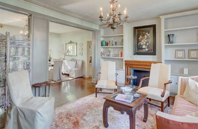 “Laurel”-Lovely, light-filled apartment.