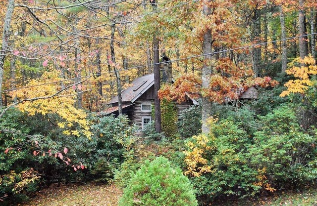 Laurel Mtn Cabin - Perfect for a Relaxing Getaway! Hot tub & community river & lake access