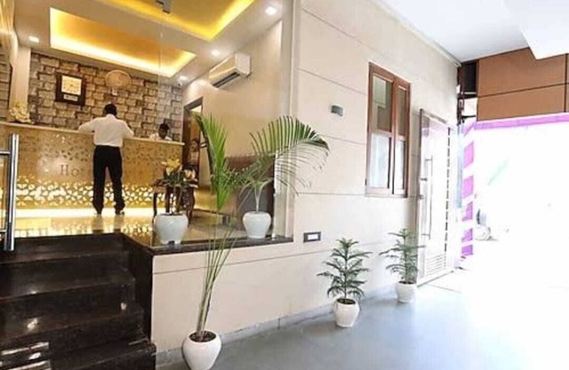 LAVIT HOTEL