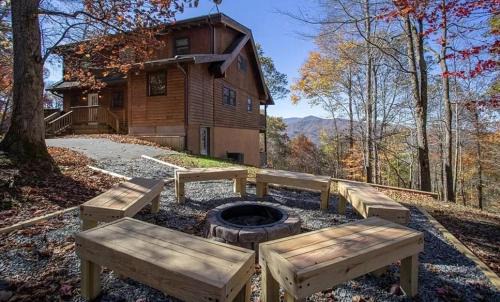 Lazy Oaks Lodge