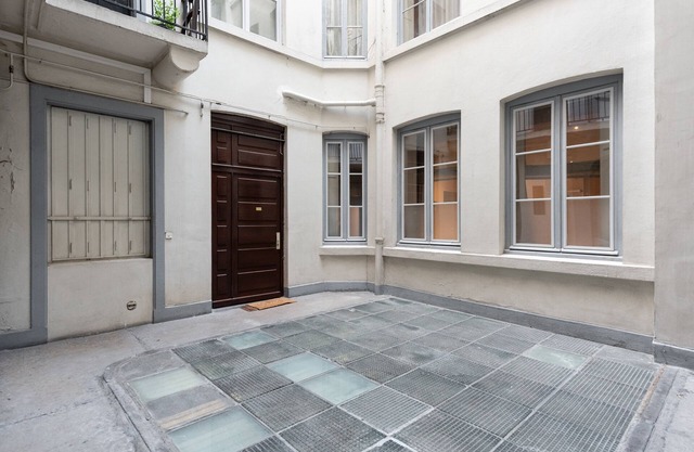 Le 7 - Beau T2 au calme en hypercentre