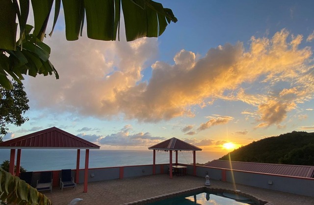 LE BLANC HIDEAWAY 3 Minutes from the beach