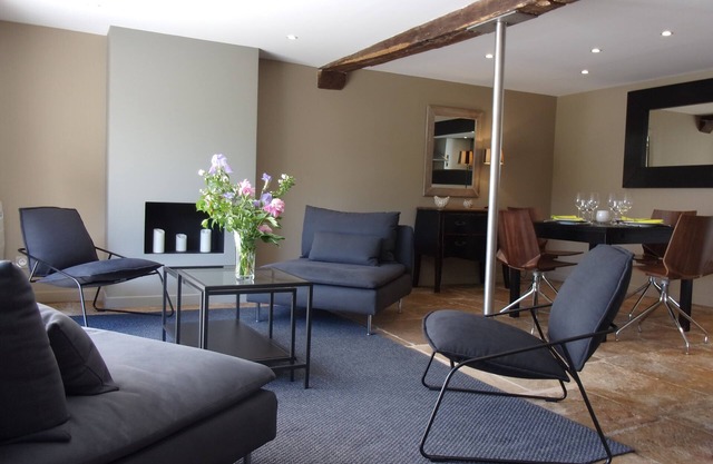LE CLOS hide and quiet house with garden -
