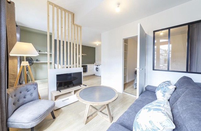 Le Ficus - Appartement refait à neuf, Laval centre