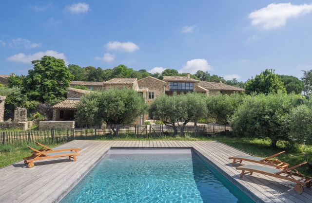 Le Mas - 17th century building near Uzès