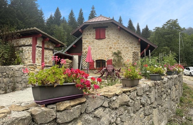 Le Pailly Bas - GEX - Gîte