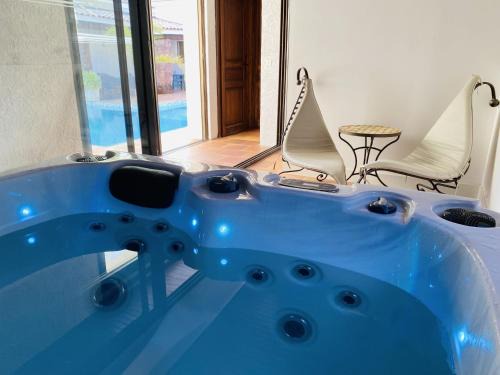 Le Patio Bleu