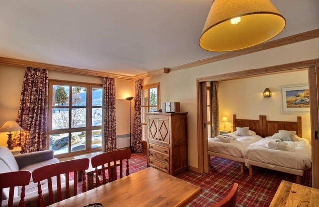 LE PLUS BEL APPARTEMENT DES ARCS 1950 SKI/PISCINE
