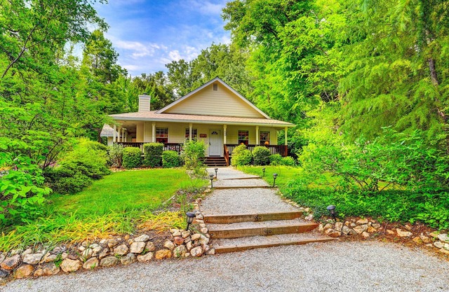 Leafy Lonesome - Murphys Vacation Rentals