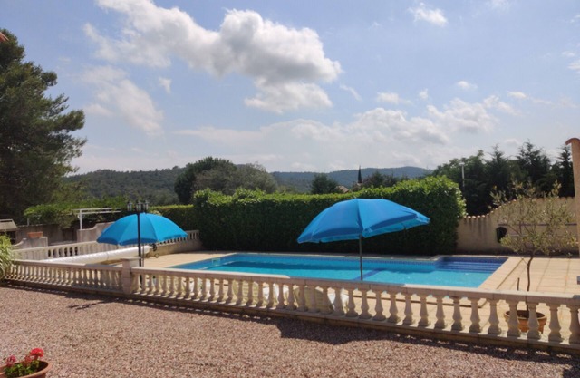 Les Ecologies for 8, 2 gites with pool with views over Cessenon sur Orb Village