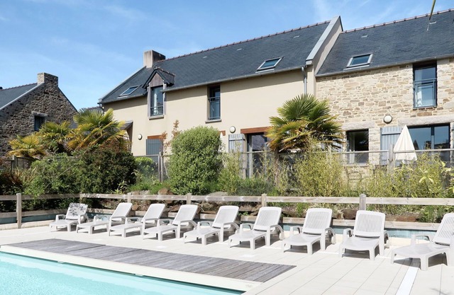 Les Hauts de la Houle 26K by Interhome