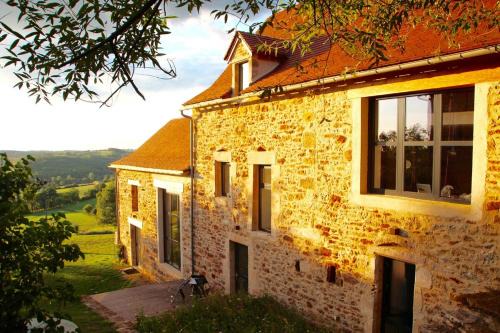 Les maisons d'en bas, piscine et jaccuzi