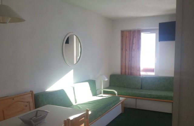 LES MENUIRES 2 room apartment 4/5 People PIED DES PISTES