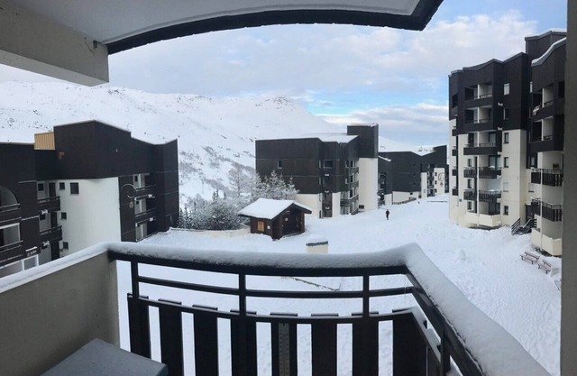 Les Menuires Aux Pieds des Pistes et Commerces Pour 5 Personnes