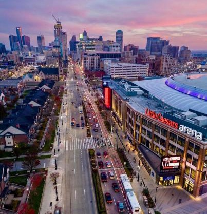Less than 1mi to Little Caesars Arena, 2BR with Free Parking