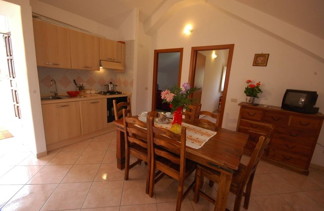 Levante A1, 2 bedroom apartment with access to the garden and swimming pool