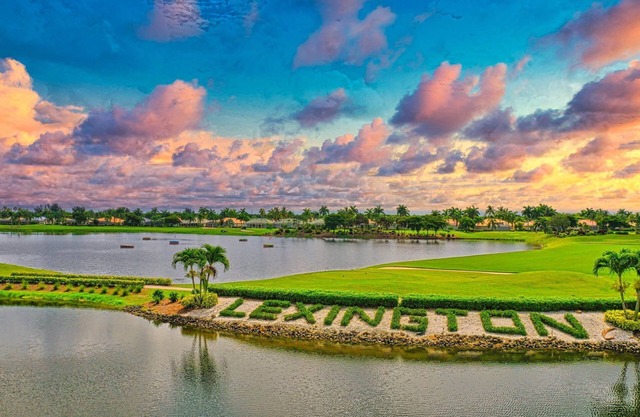 Lexington CC, 1st Flr, 2-BR, 2-BA w/den condo - Golf Village