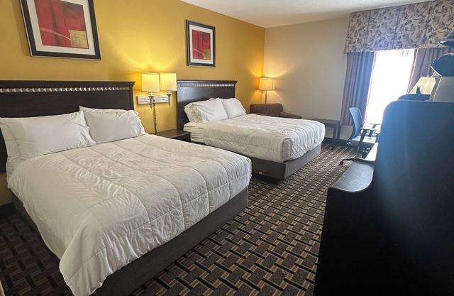 Lexington Inn and Suites