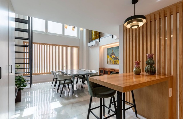 LF PARKING INCLUDED. Loft adjacent to Santa Cruz