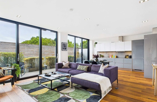 Light-filled Camden Town Terrace Apartment