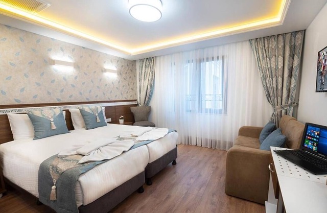 Lika Hotel - Standard Double or Twin Room in Istanbul