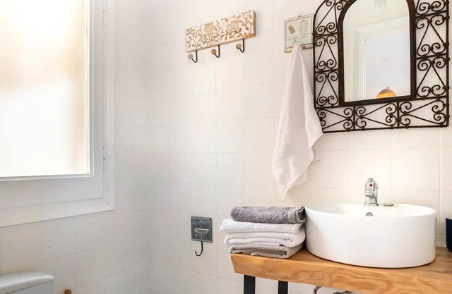 Like a tiny house, steps from the beach!