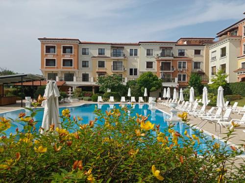 Lily Beach Resort - relax in the forest - Sozopol