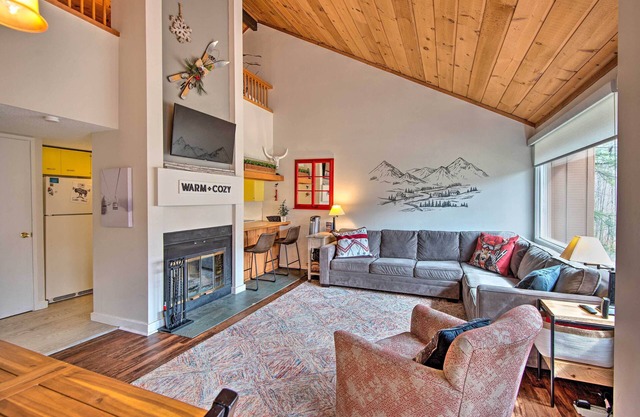 Lincoln Condo w/Amenities + Shuttle to Loon!