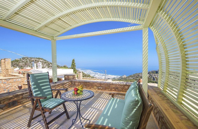Live the real Cretan life - Aggeliki villa