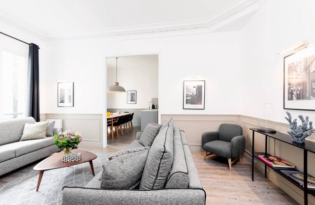 LivinParis | Luxury 4 Bedrooms Opera