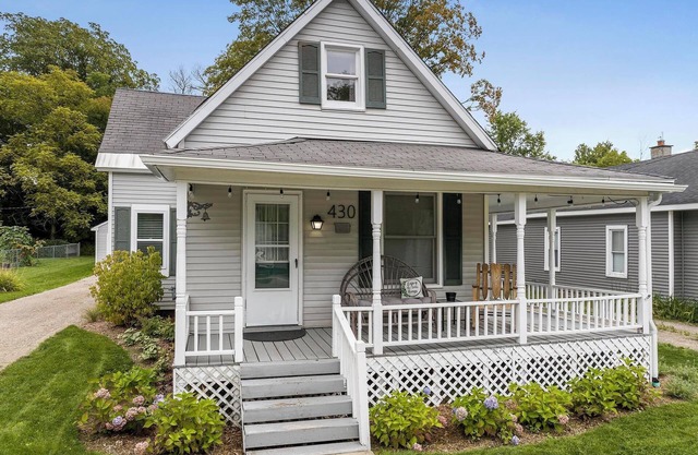 Location! Clean, Comfortable, and Highly Rated! Few Dates Left in August, Hurry!