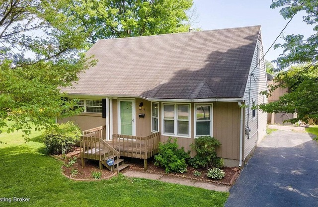 Location, Location, Location! Super Cute 3 Bedroom Home that is Fully Furnished