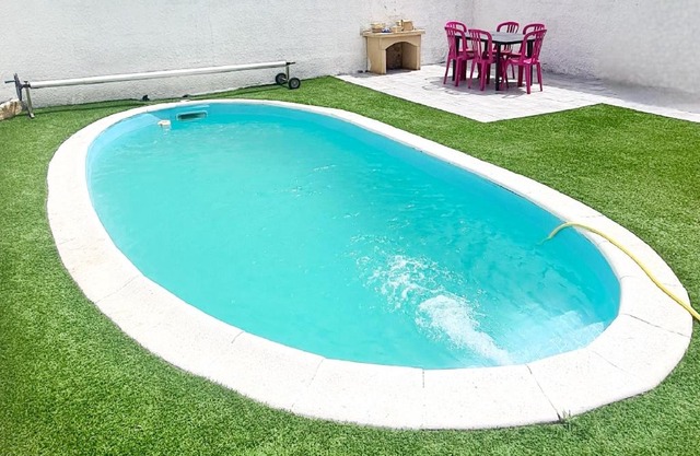 Location maison avec piscine privée.