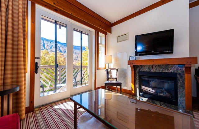 Lodge at Spruce Peak 4th floor, Mansfield View