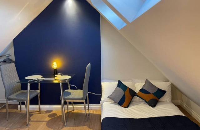 Loft Studio in Excellent Central City CB1 Location