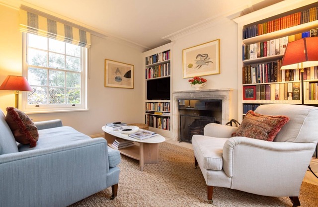 London Living – 3 Bedroom Home in Chelsea