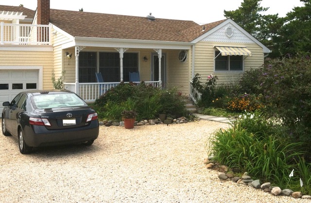 Long Beach Island LBI Loveladies Bayside Home 200 yards to beach