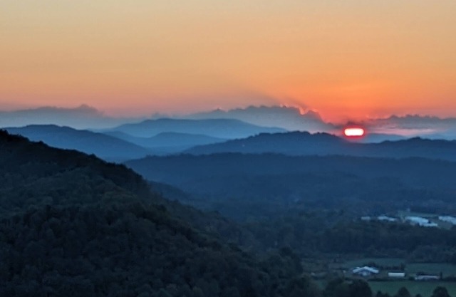 Long Range Mountain & Valley Views from this Beautiful Chalet