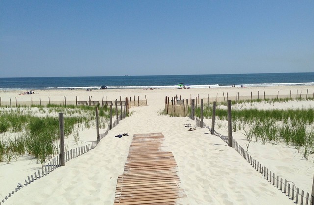 Long-term rental opportunity for post Labor Day.
