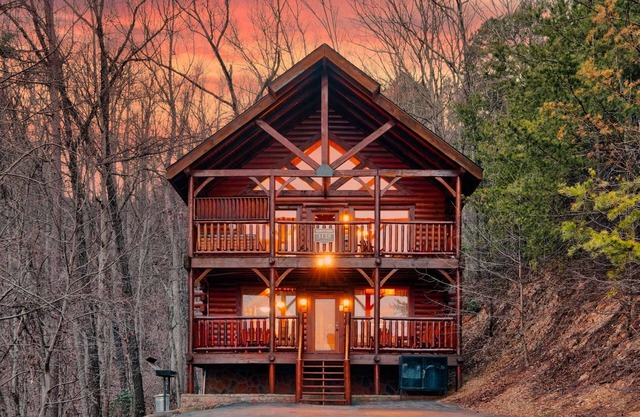 🌟Look no Further! Smoky Mountain cabin with great views in award winning resort