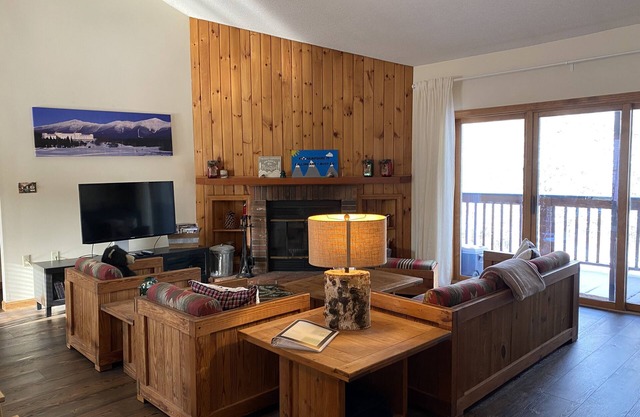 Loon Mountain/Deer Park River front 3 bedroom condo