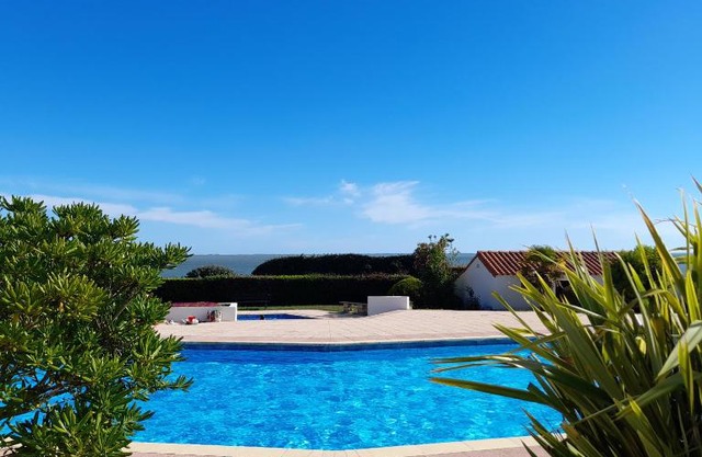 Loralistudios, Maison en bord de mer