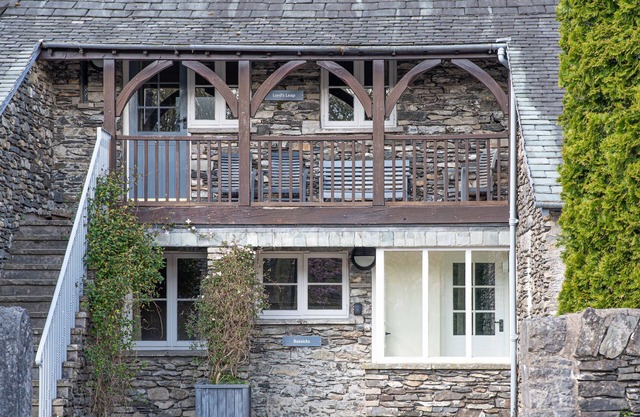 Lords Leap - sleeps 8 guests in 4 bedrooms