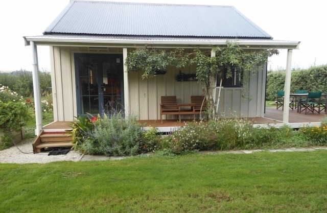 Louisa Cottage Private with All Round Rural Views